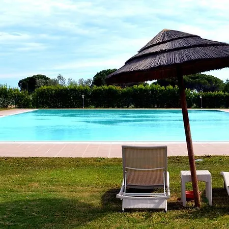 Aparthotel Le Corti Di Montepitti