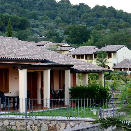 Apartahotel Le Corti Di Montepitti 3*