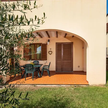 Aparthotel Le Corti Di Montepitti 3*