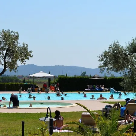 Le Corti Di Montepitti Aparthotel 3*