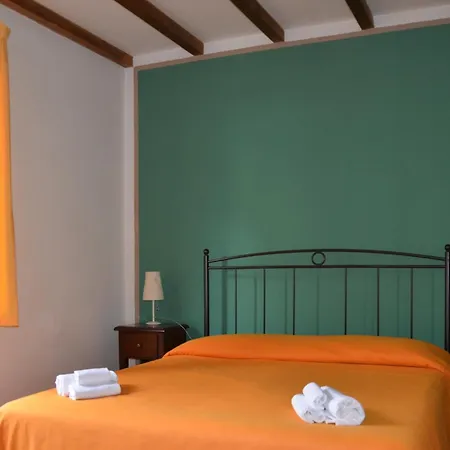 Aparthotel Le Corti Di Montepitti 3*