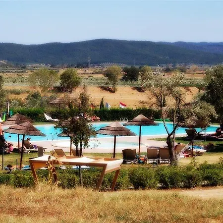 Aparthotel Le Corti Di Montepitti 3*
