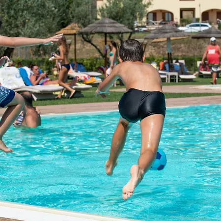 Le Corti Di Montepitti Aparthotel Suvereto