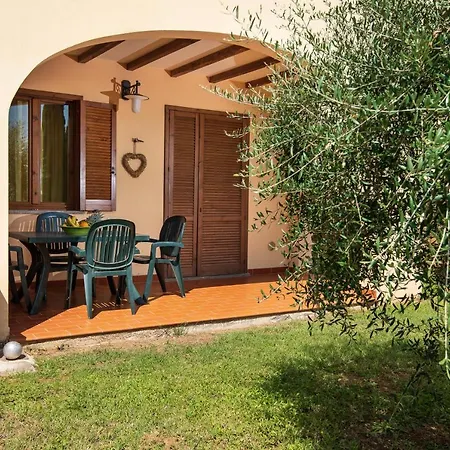 Le Corti Di Montepitti 3*