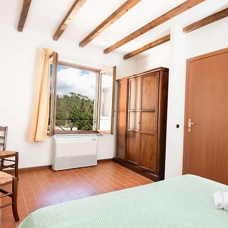 Aparthotel Le Corti Di Montepitti